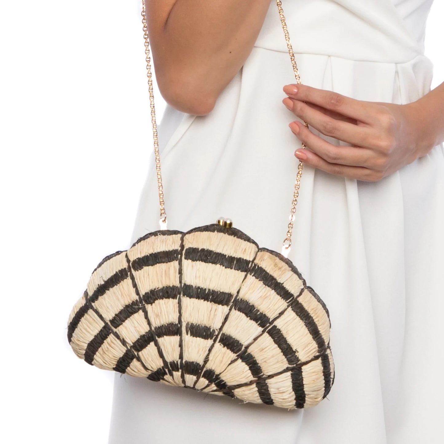 Seashell Karuna Black Clutch