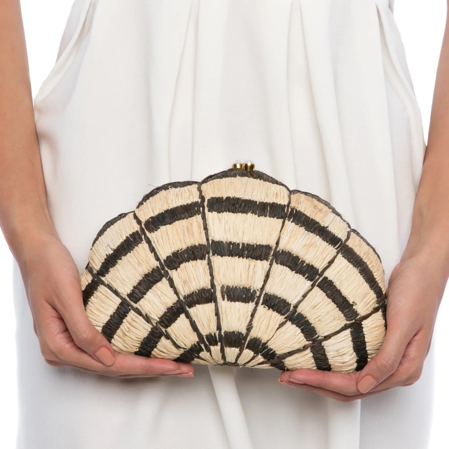 Seashell Karuna Black Clutch